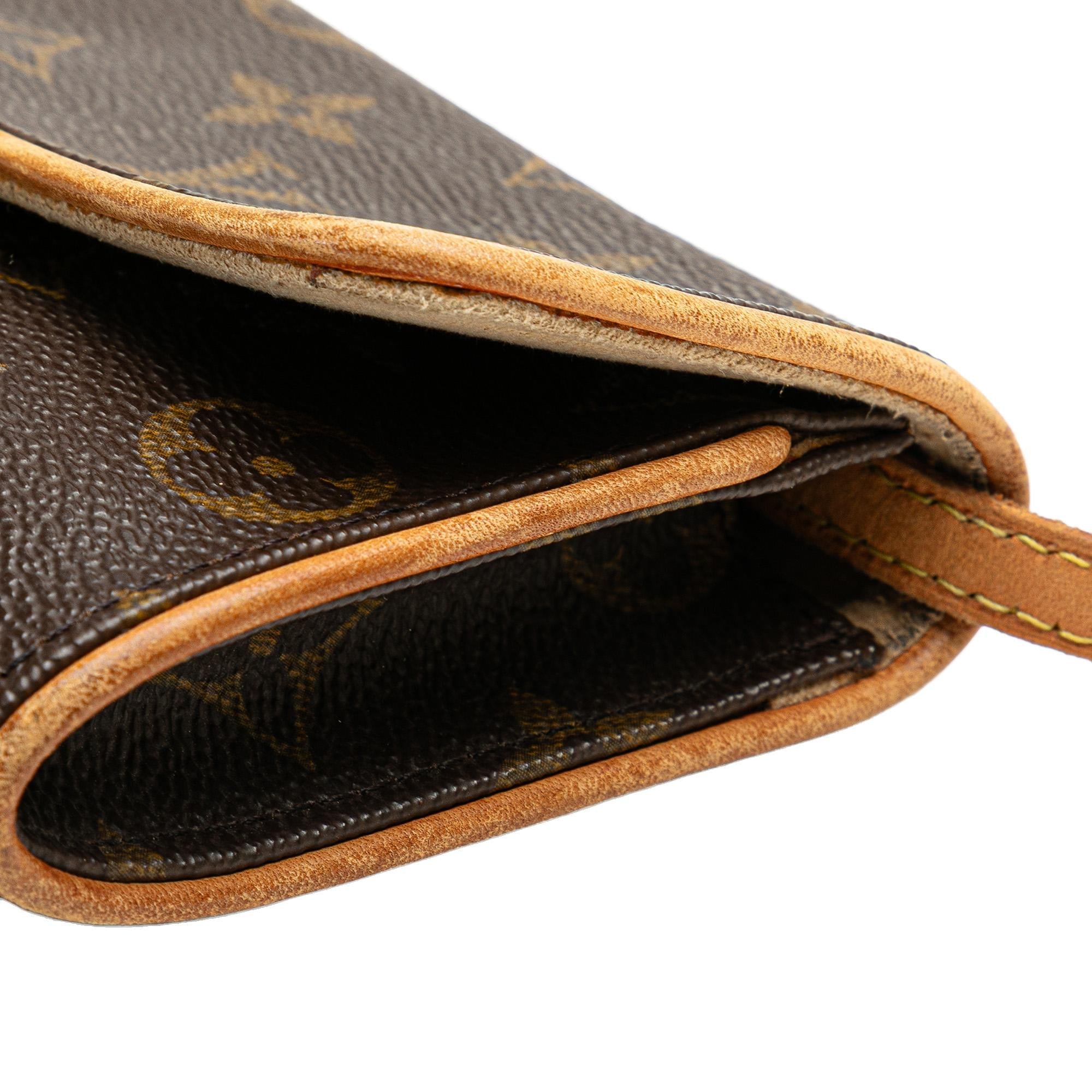 Louis Vuitton Monogram Pochette Twin PM