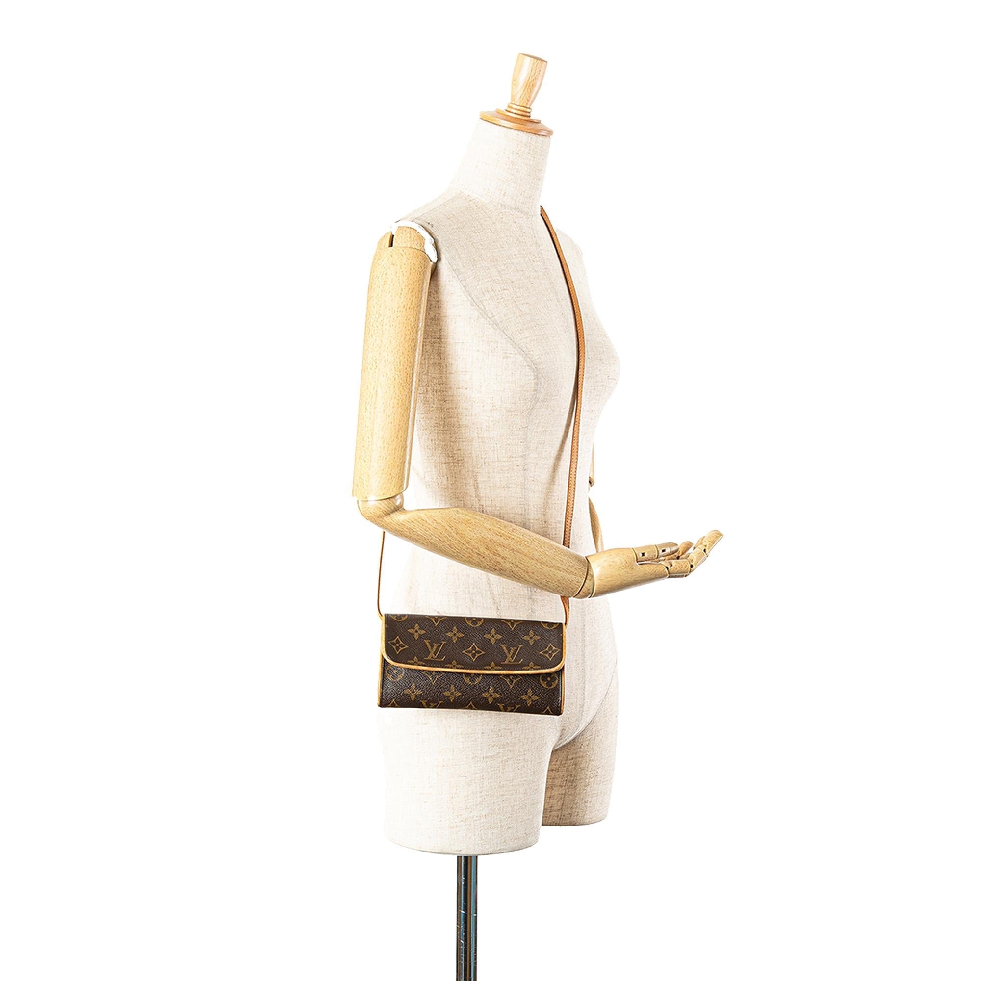 Louis Vuitton Monogram Pochette Twin PM