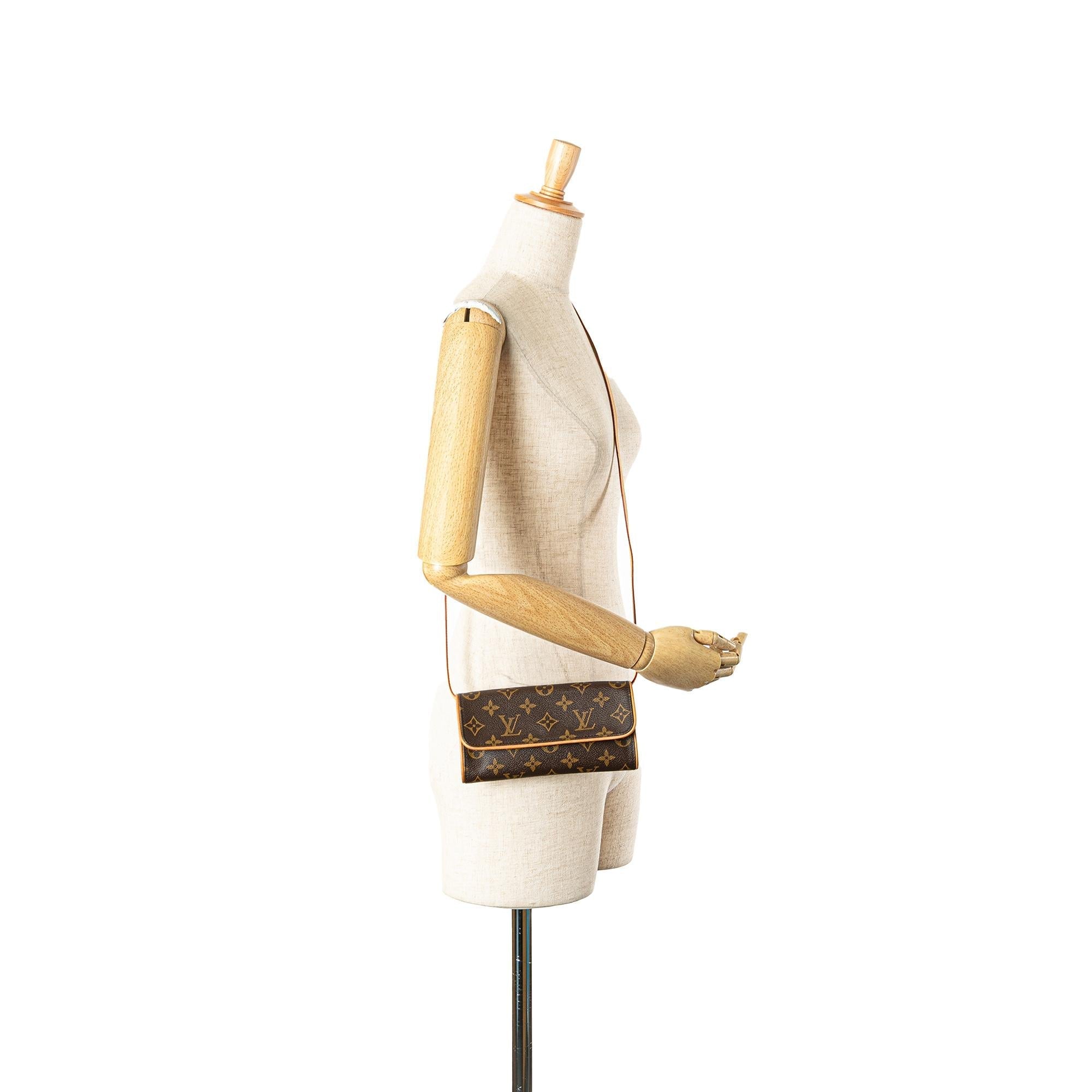 Louis Vuitton Monogram Pochette Twin PM