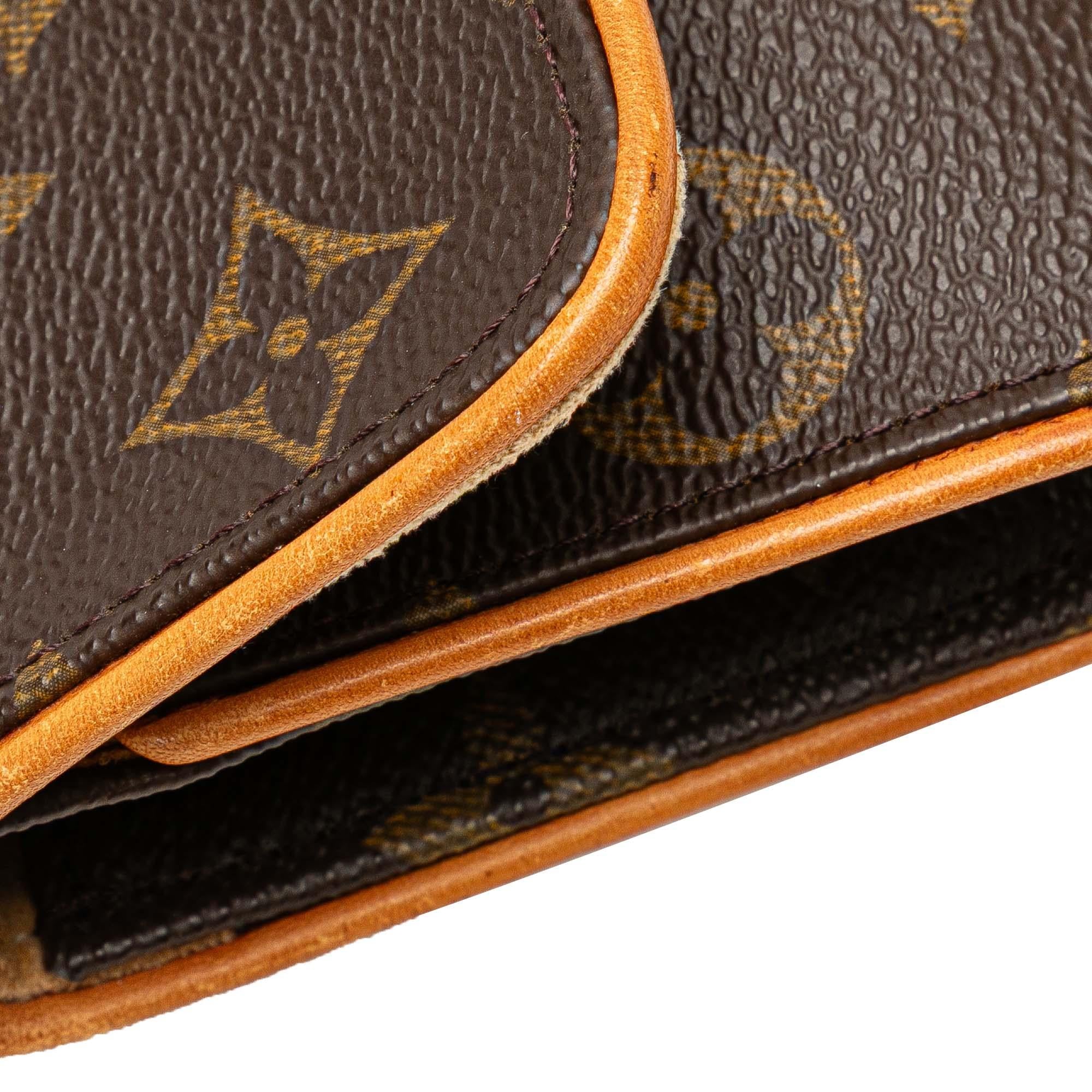Louis Vuitton Monogram Pochette Twin PM
