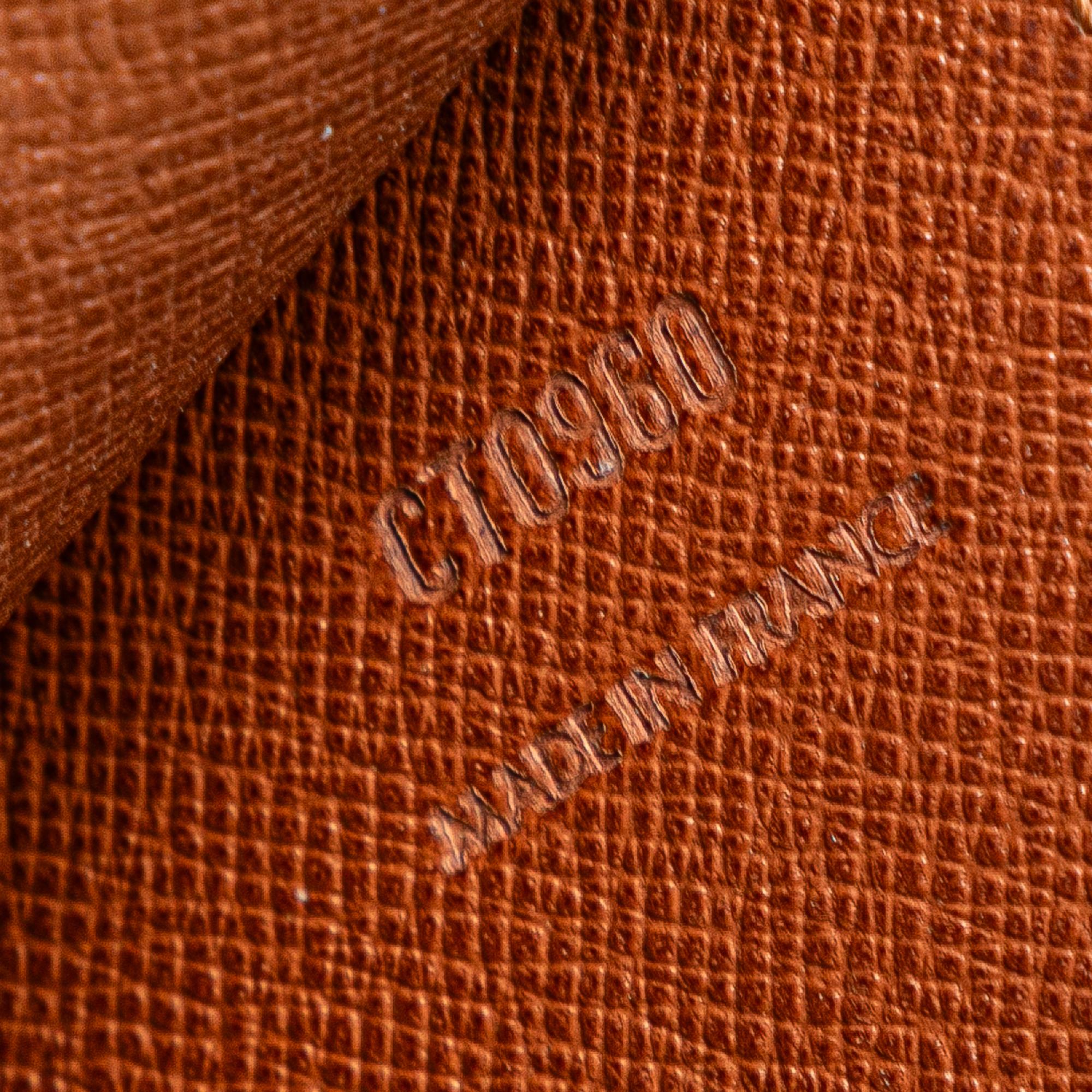 Louis Vuitton Monogram Porte-Documents Senateur (SHG-T4MJee)