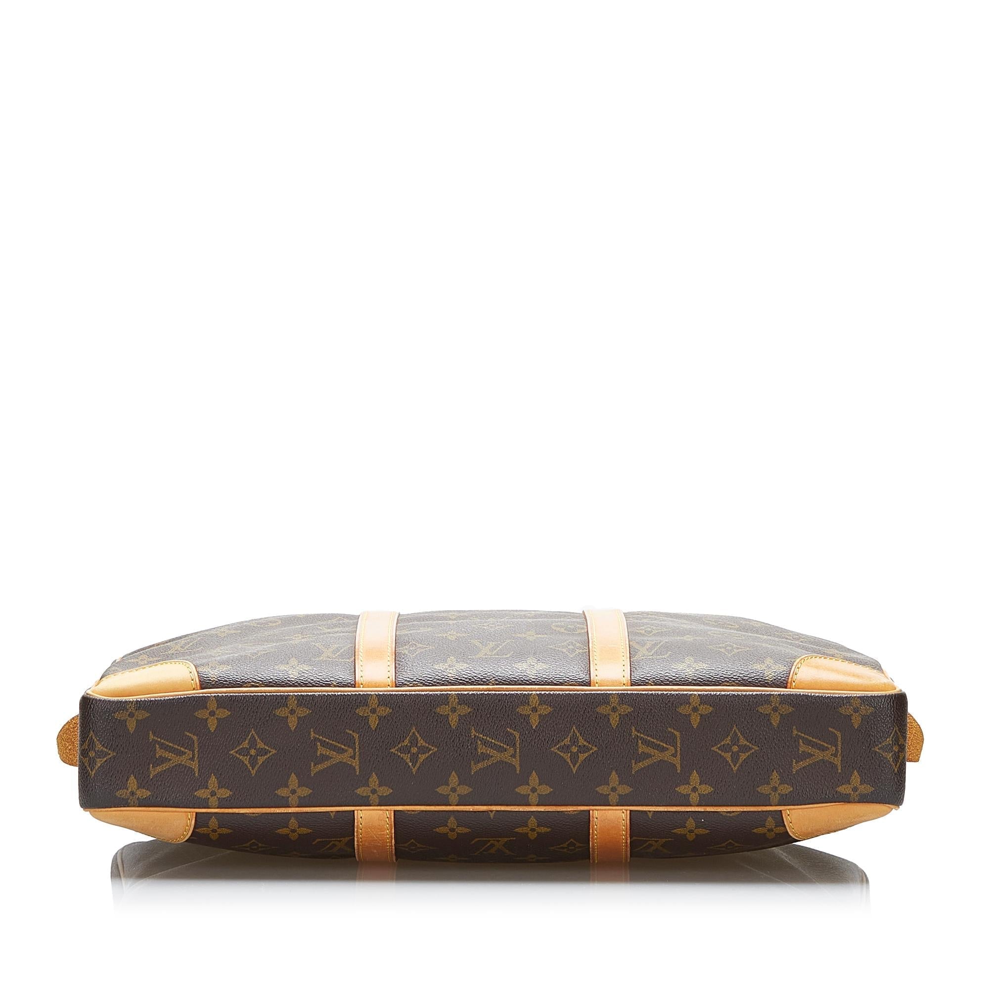 Louis Vuitton Monogram Porte Documents Voyage (SHG-UsspB5)