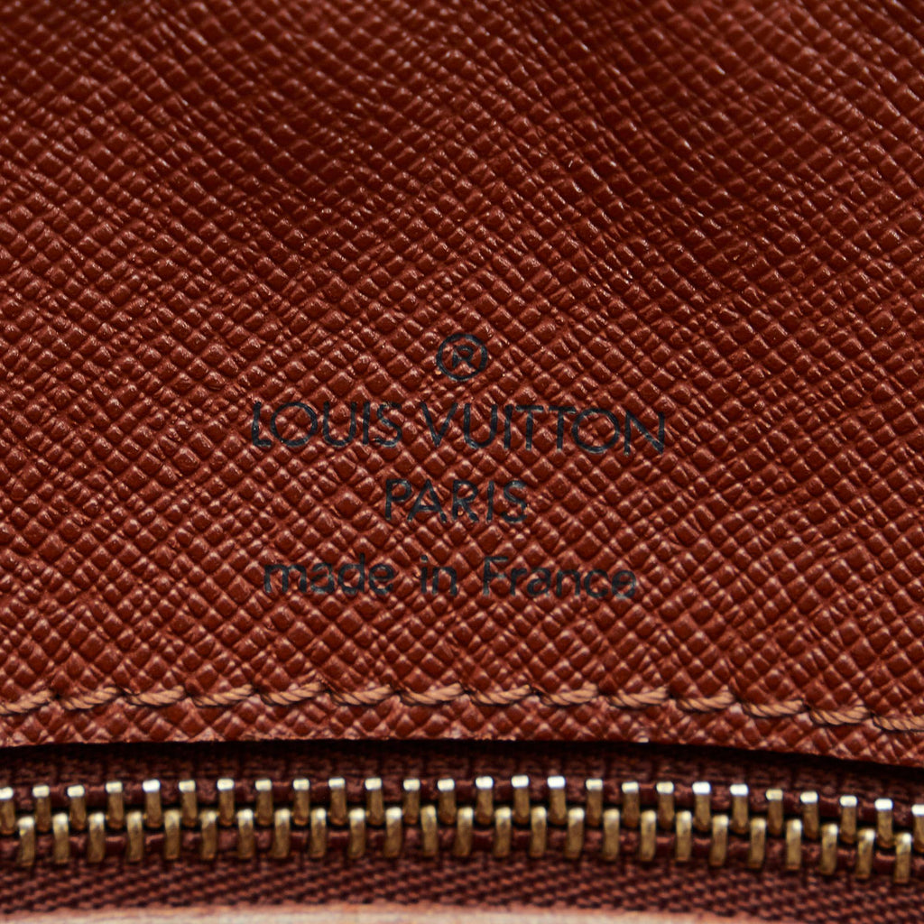Louis Vuitton Monogram Porte Documents Voyage (SHG-UsspB5)