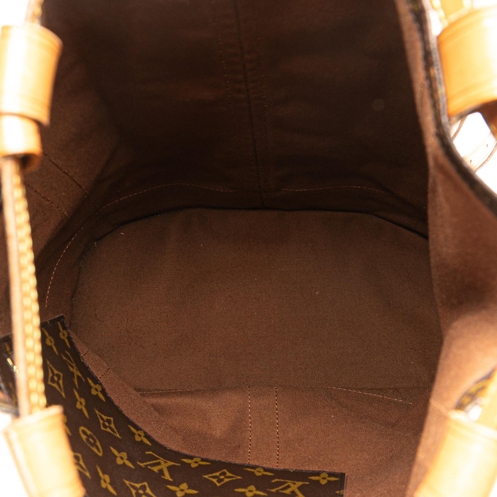 Louis Vuitton Monogram Randonnee GM (SHG-cqJ2yp)