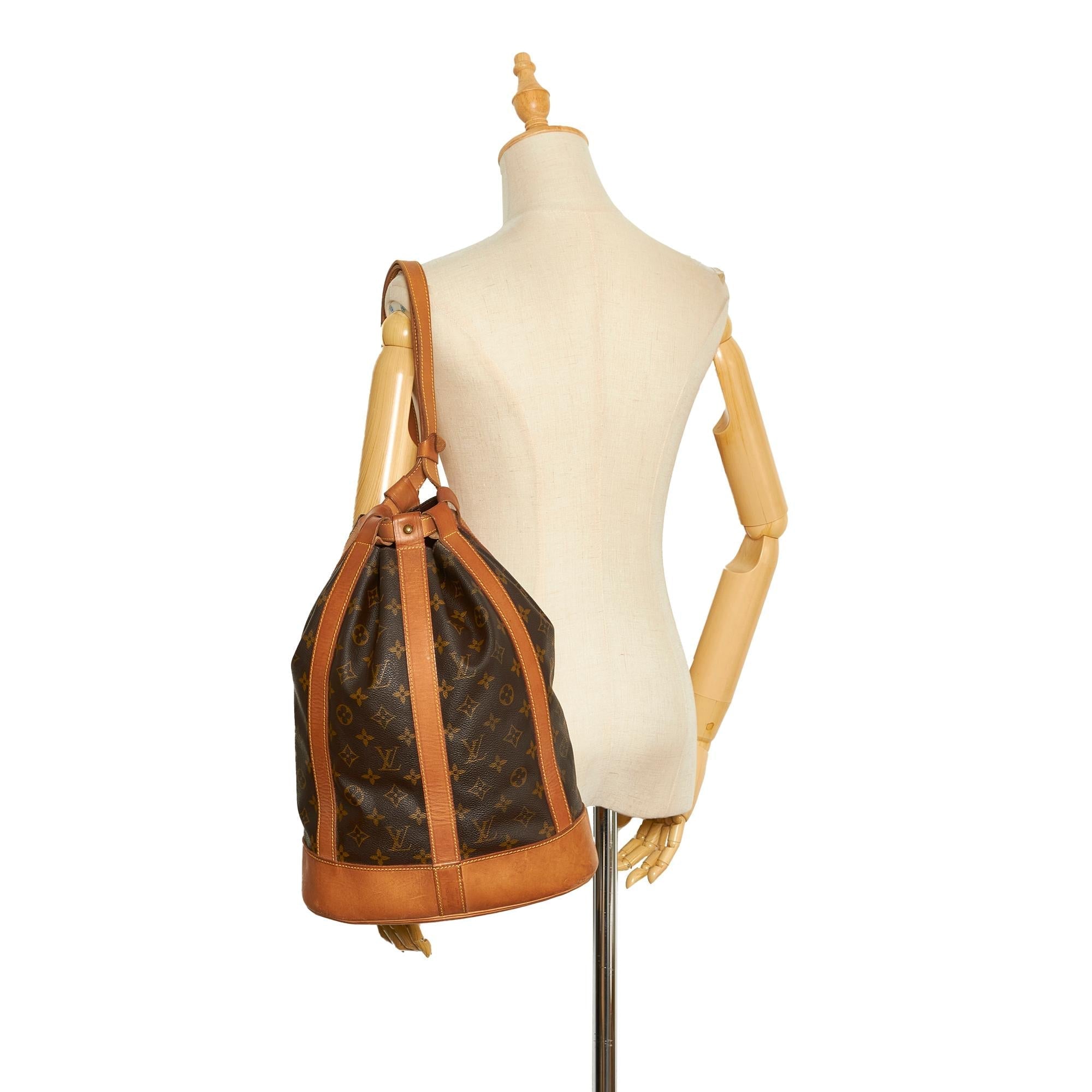 Louis Vuitton Monogram Randonnee PM (SHG-kLU4mi)