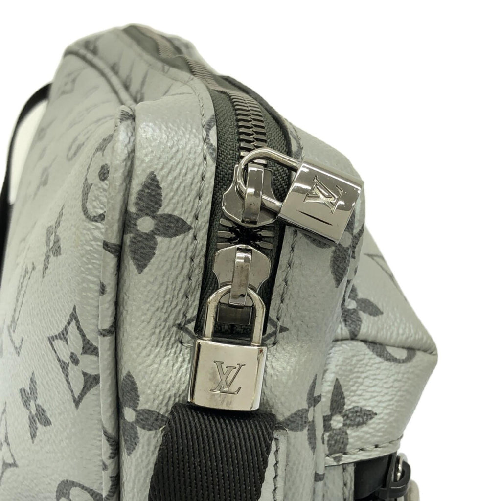Louis Vuitton Monogram Reflect Outdoor Messenger PM (SHG-QntoSq)