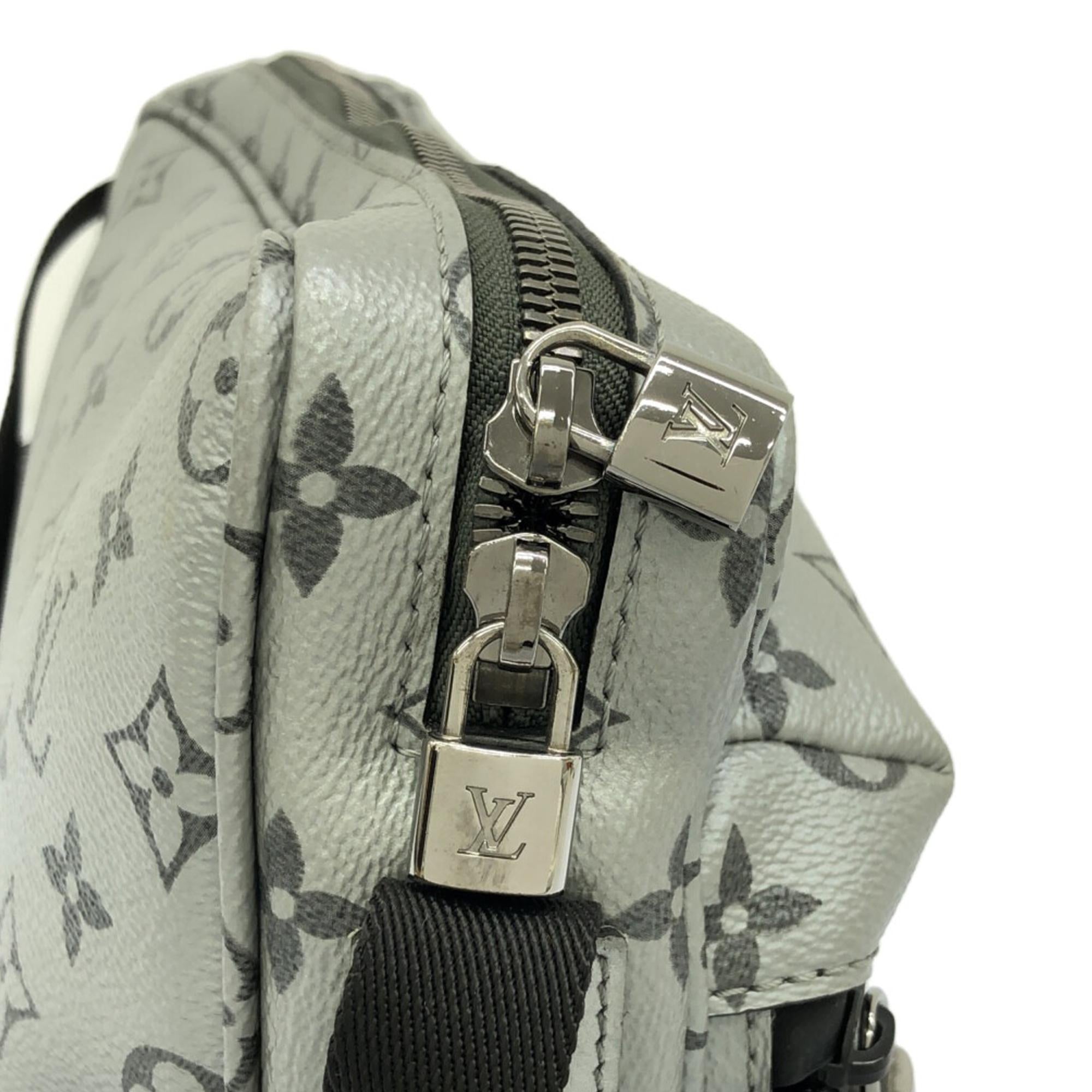 Louis Vuitton Monogram Reflect Outdoor Messenger PM (SHG-QntoSq)