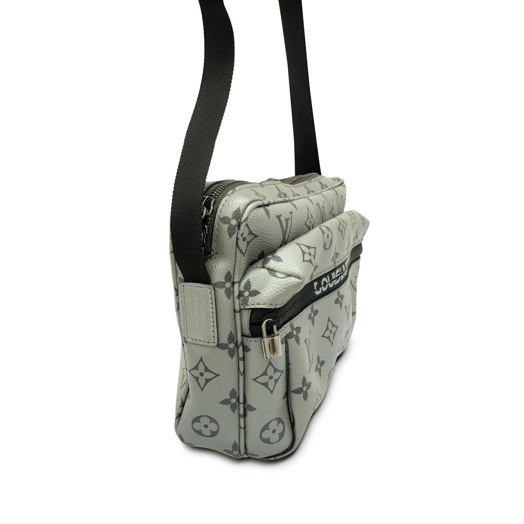 Louis Vuitton Monogram Reflect Outdoor Messenger PM (SHG-QntoSq)