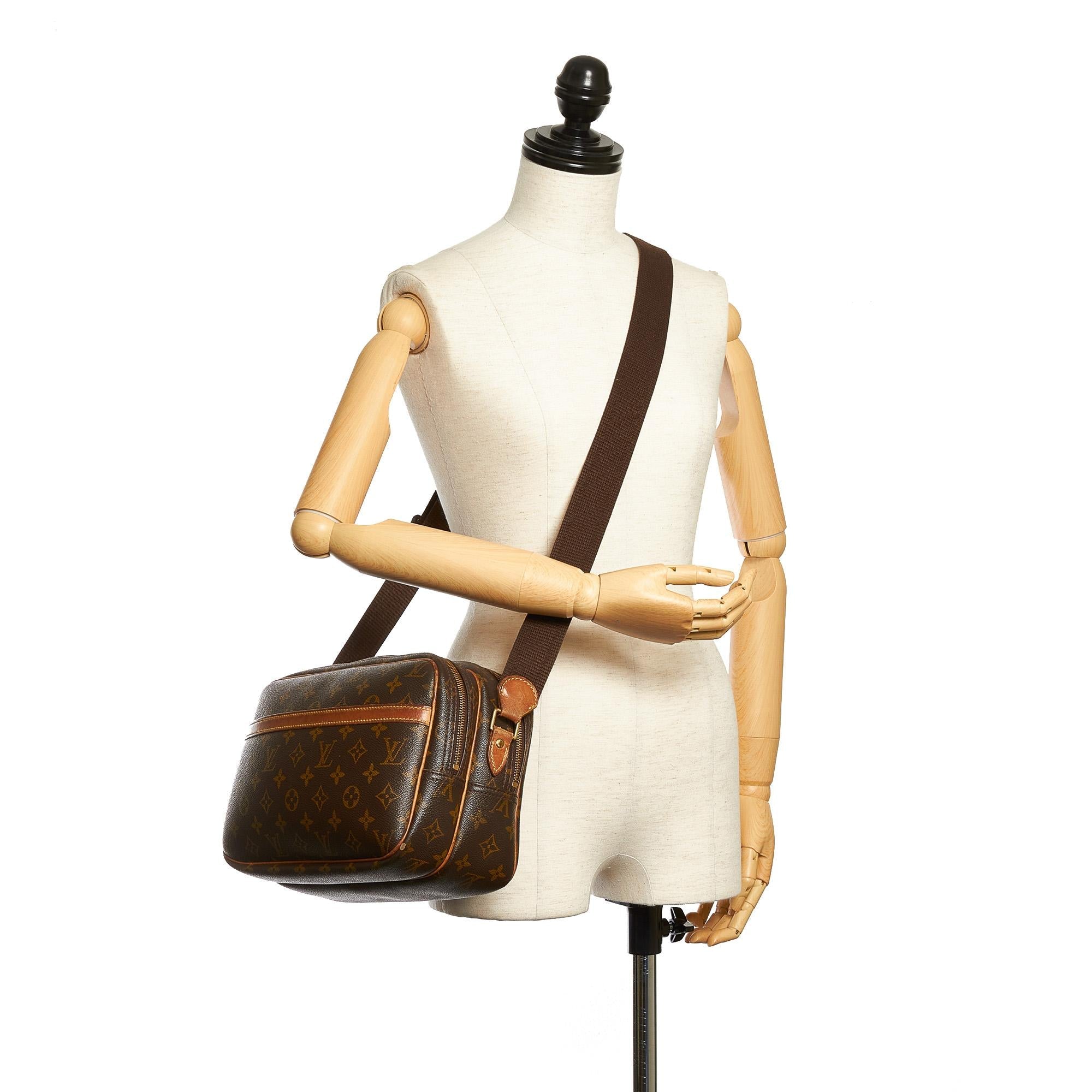 Louis Vuitton Monogram Reporter PM (SHG-30476)