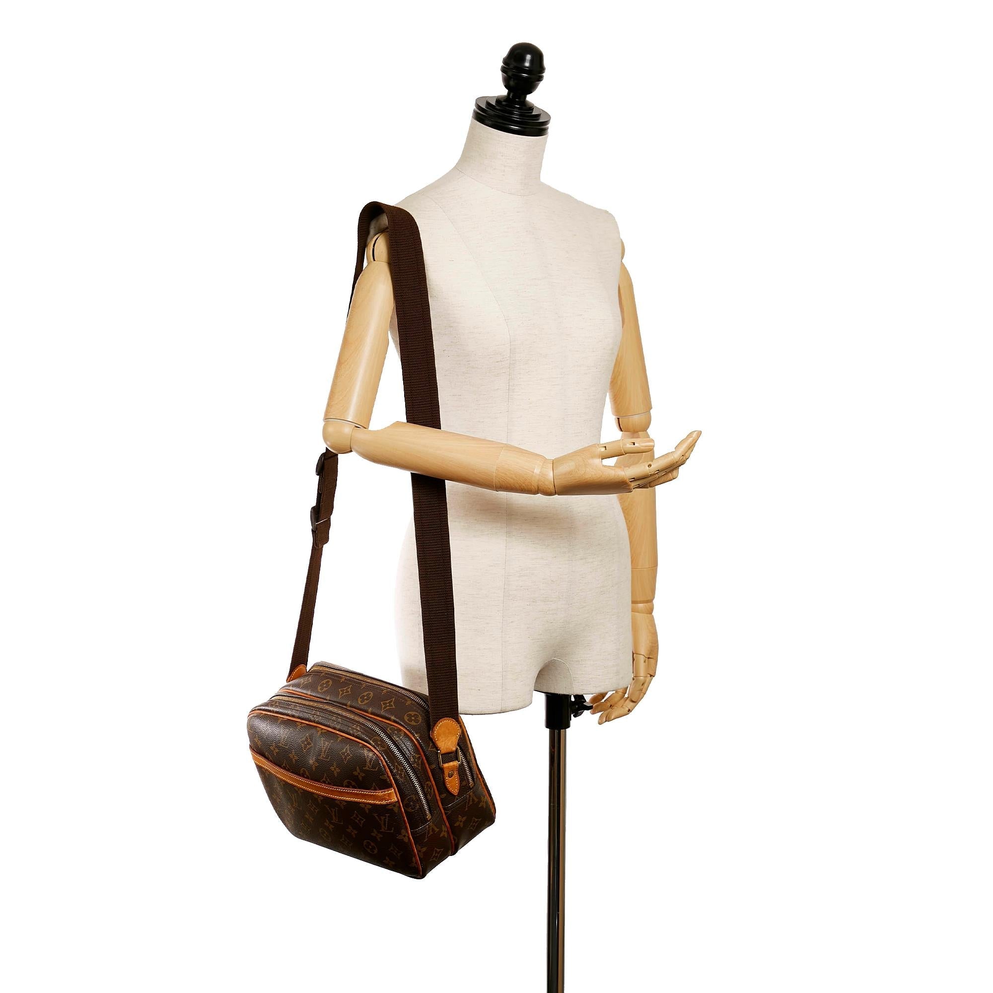 Louis Vuitton Monogram Reporter PM (SHG-32113)