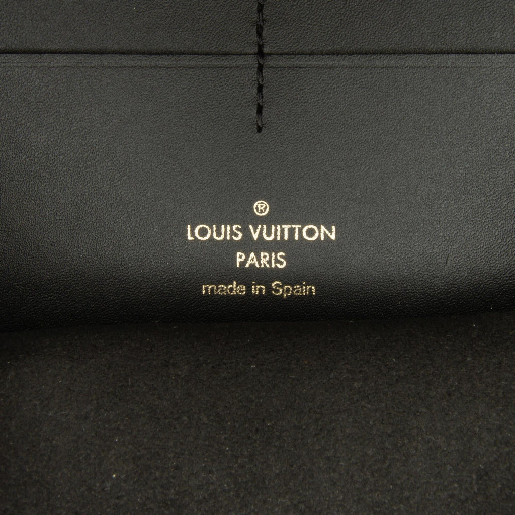 Louis Vuitton Monogram Reverse Dauphine Bumbag (SHG-oHIHG3)