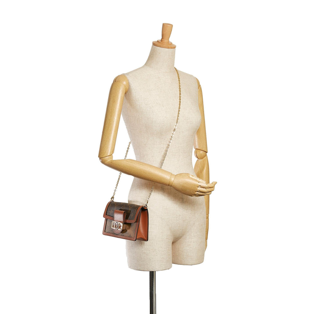 Louis Vuitton Monogram Reverse Dauphine (SHG-36689)