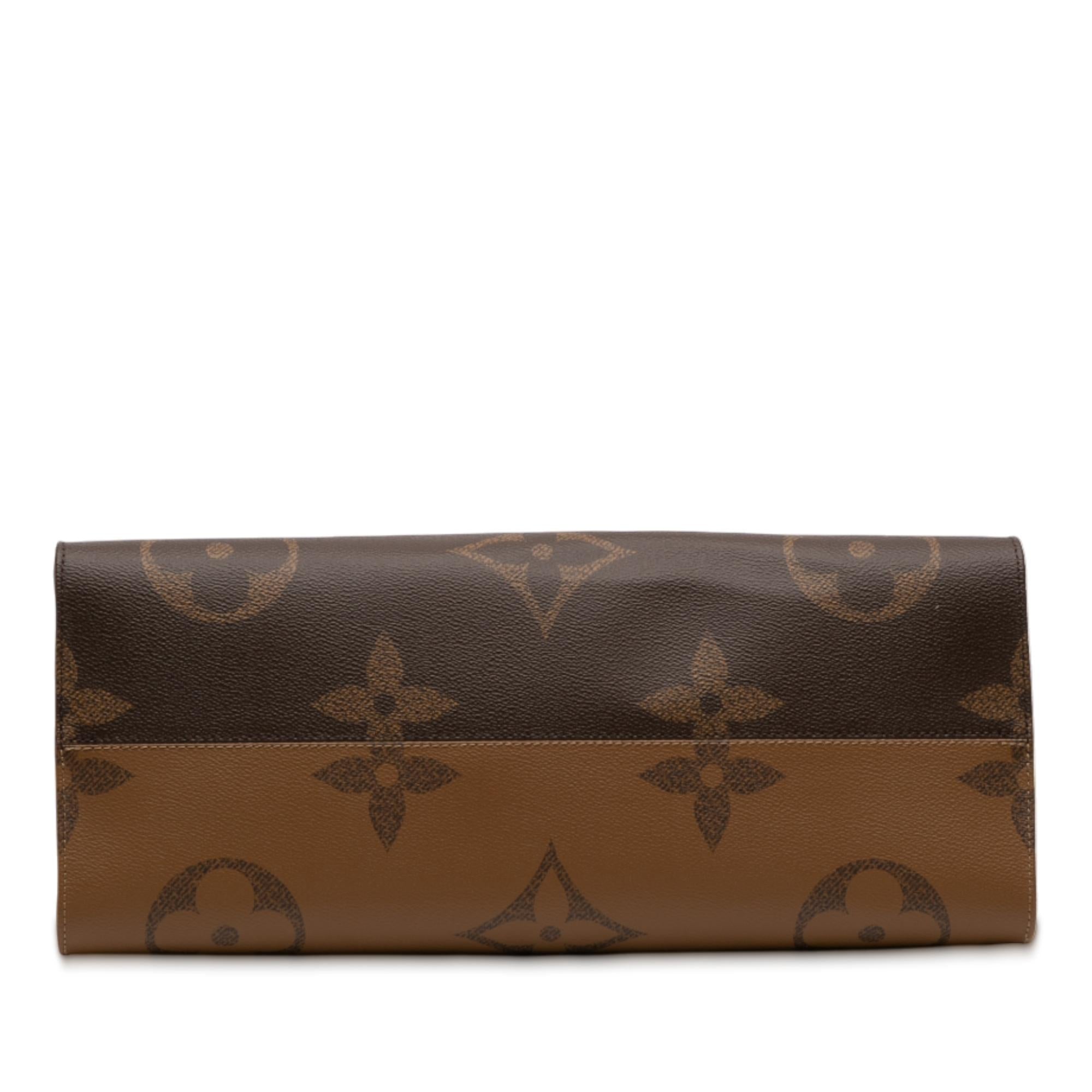 Louis Vuitton Monogram Reverse Giant OnTheGo GM