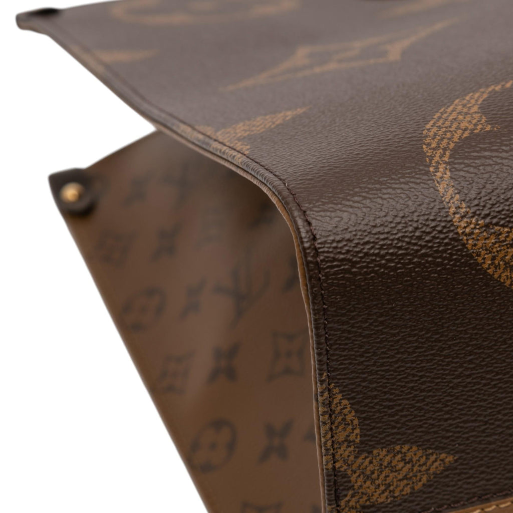 Louis Vuitton Monogram Reverse Giant OnTheGo GM