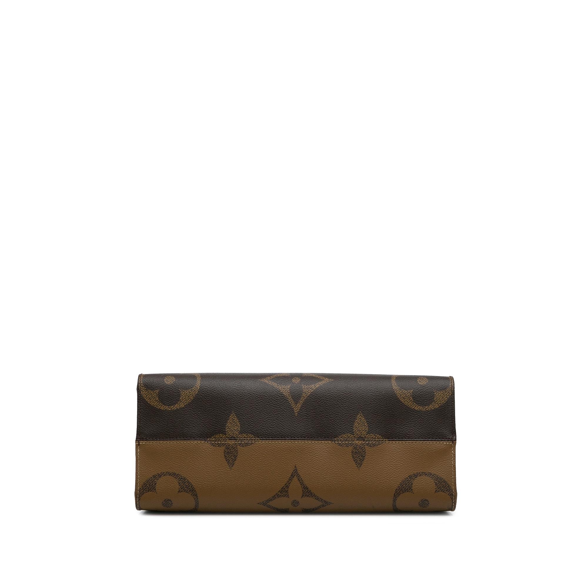 Louis Vuitton Monogram Reverse Giant Onthego  MM (SHG-uzFs5y)