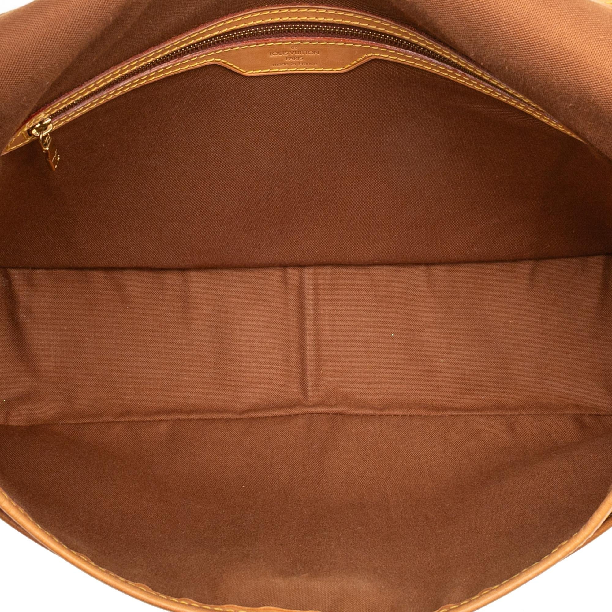 Louis Vuitton Monogram Sac Gibeciere GM