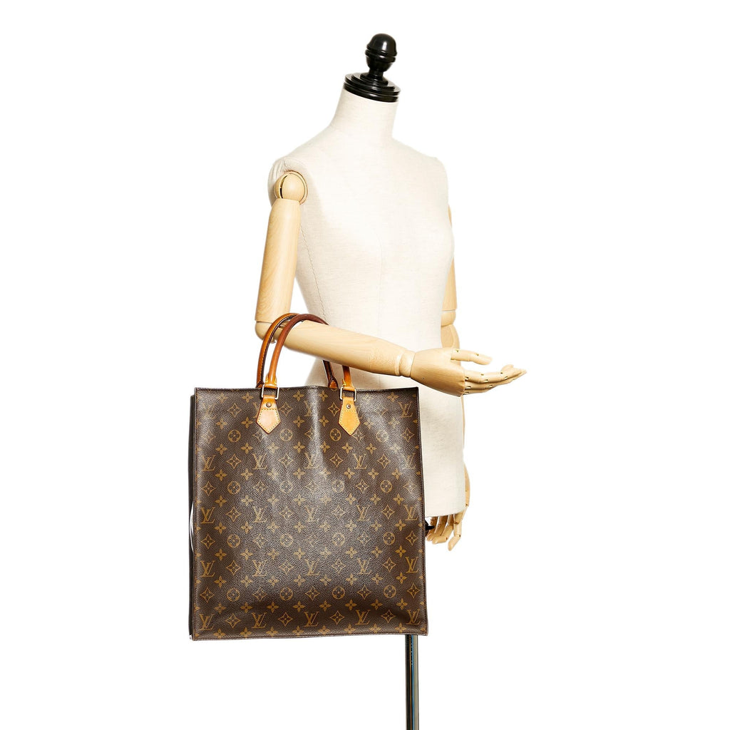 Louis Vuitton Monogram Sac Plat (SHG-28212)