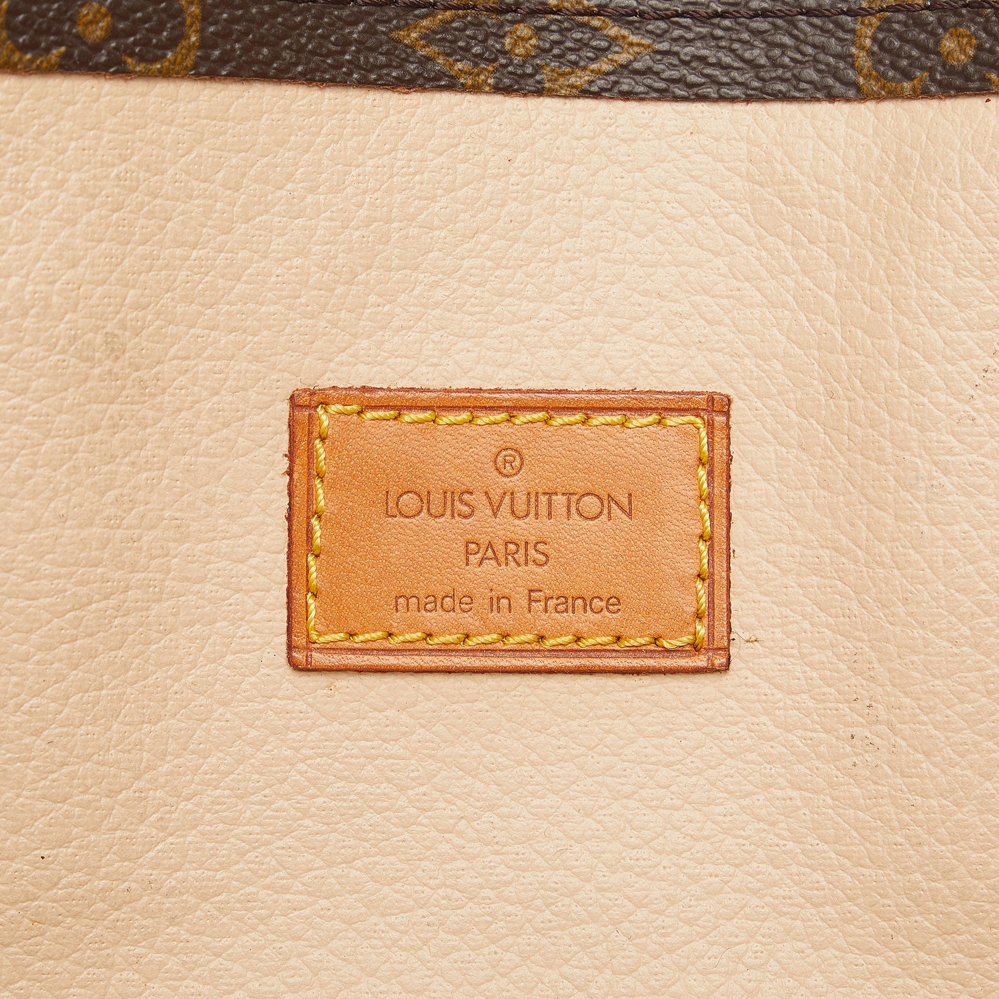 Louis Vuitton Monogram Sac Plat (SHG-KN556R)