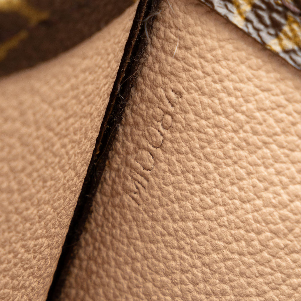 Louis Vuitton Monogram Sac Plat (SHG-HpMdl0)