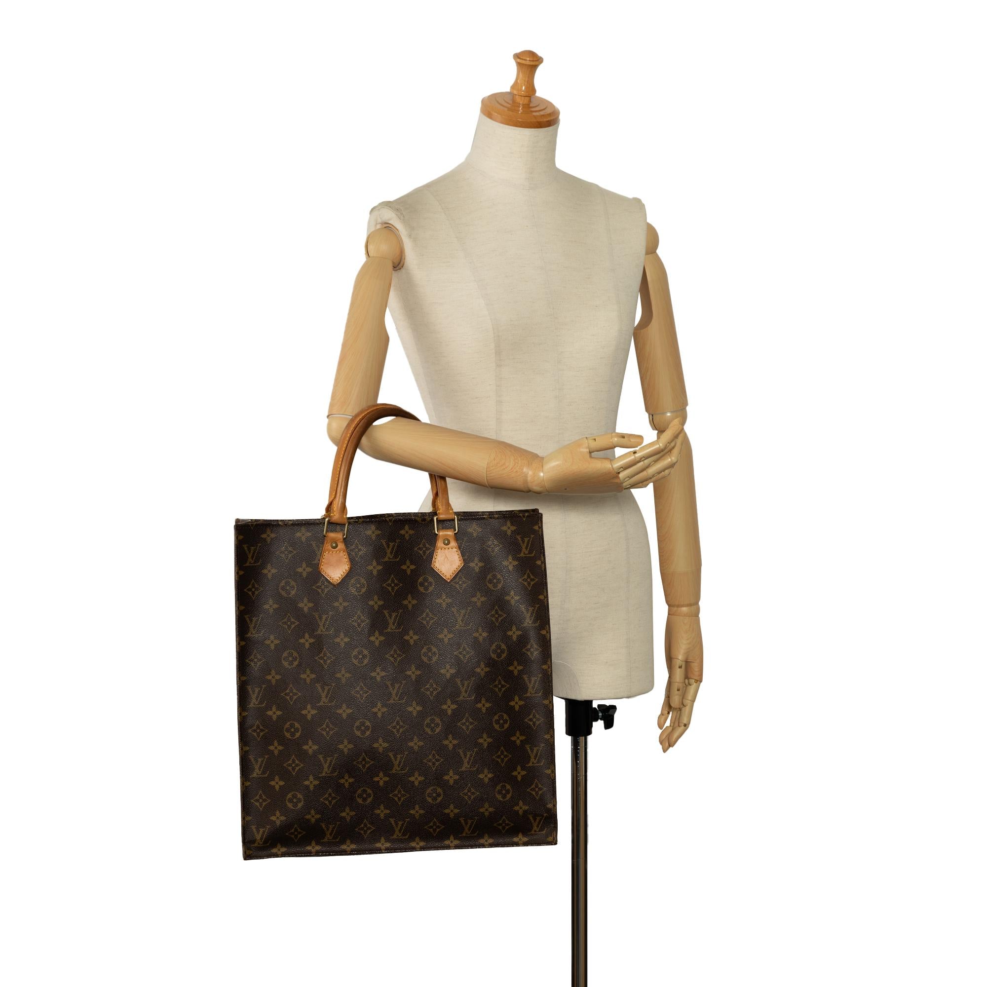 Louis Vuitton Monogram Sac Plat (SHG-HpMdl0)