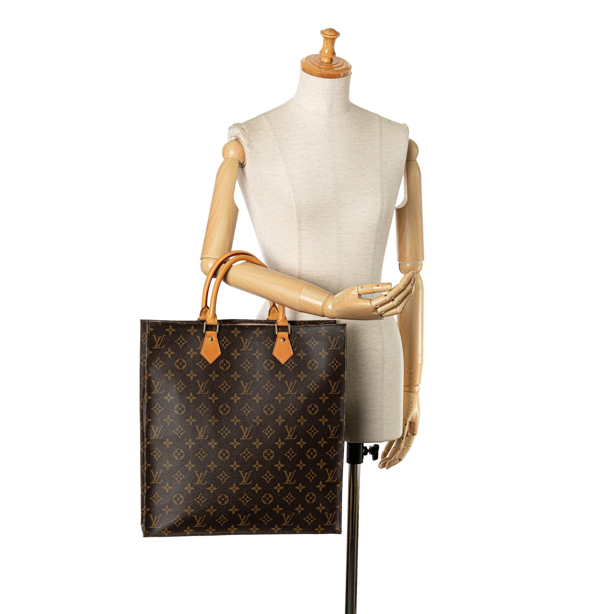 Louis Vuitton Monogram Sac Plat (SHG-RIniBV)