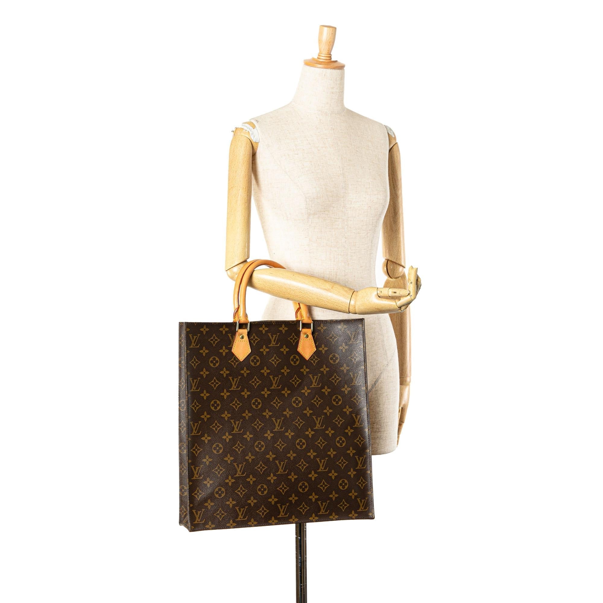 Louis Vuitton Monogram Sac Plat