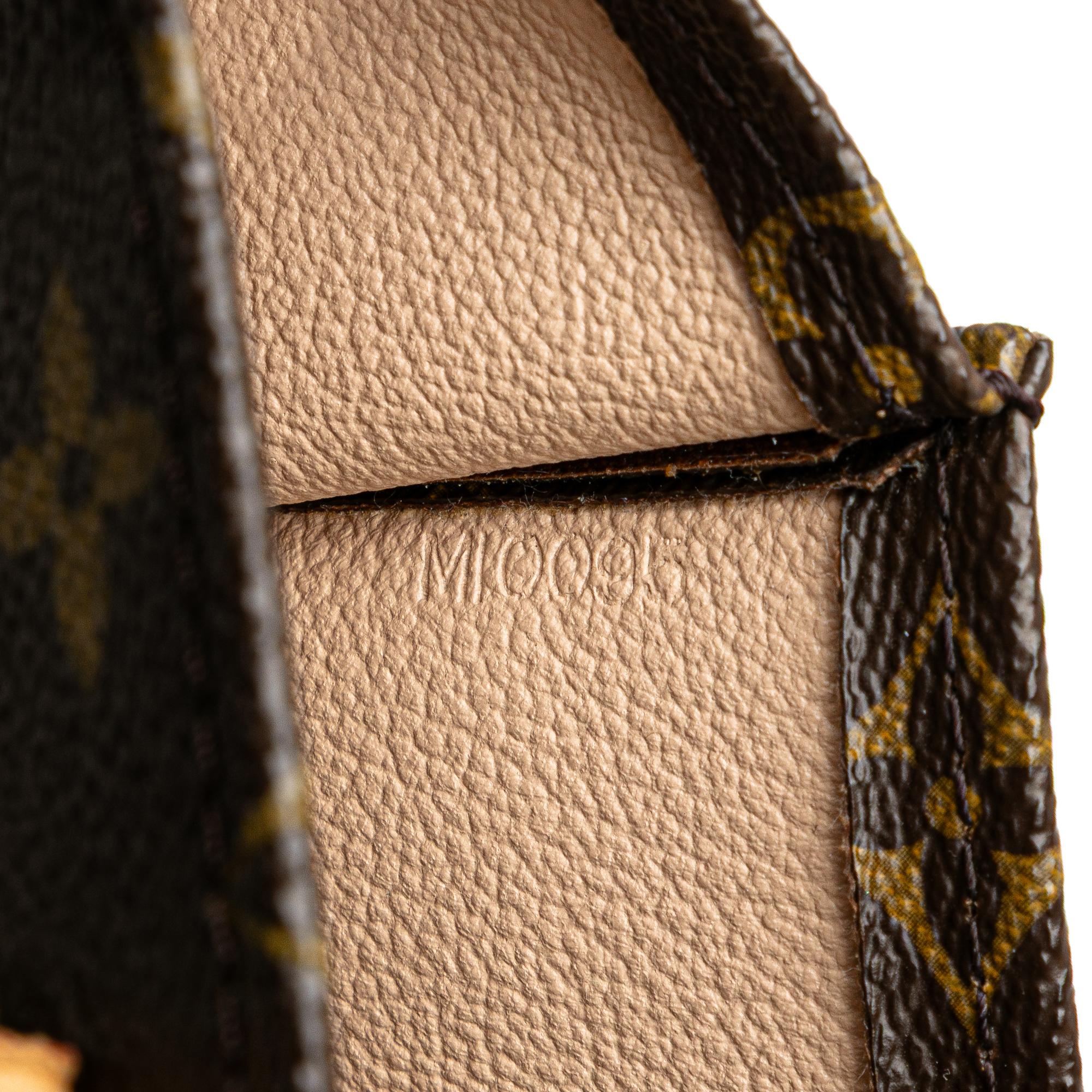 Louis Vuitton Monogram Sac Plat