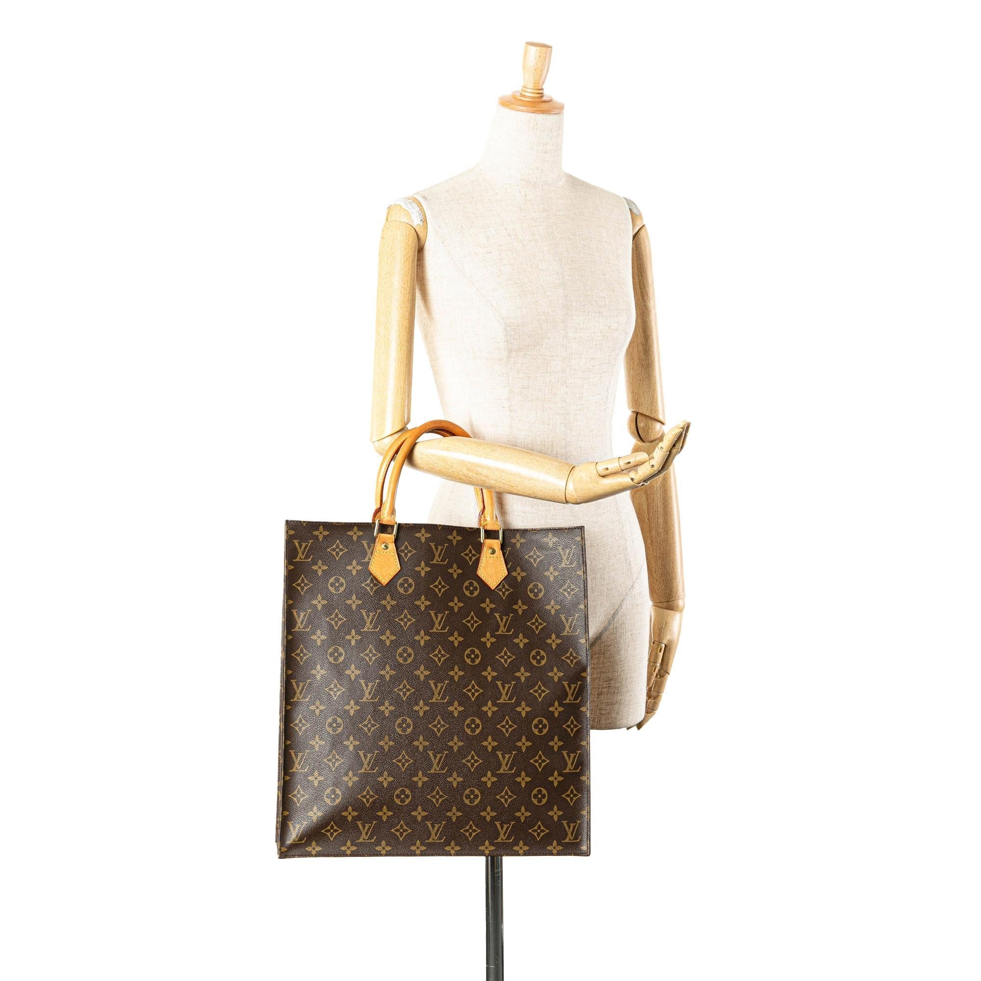 Louis Vuitton Monogram Sac Plat