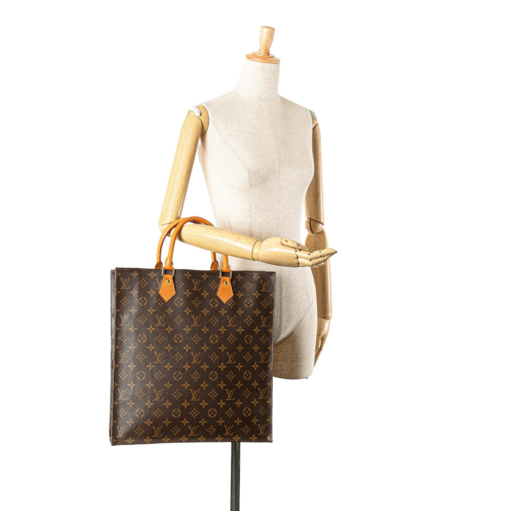 Louis Vuitton Monogram Sac Plat