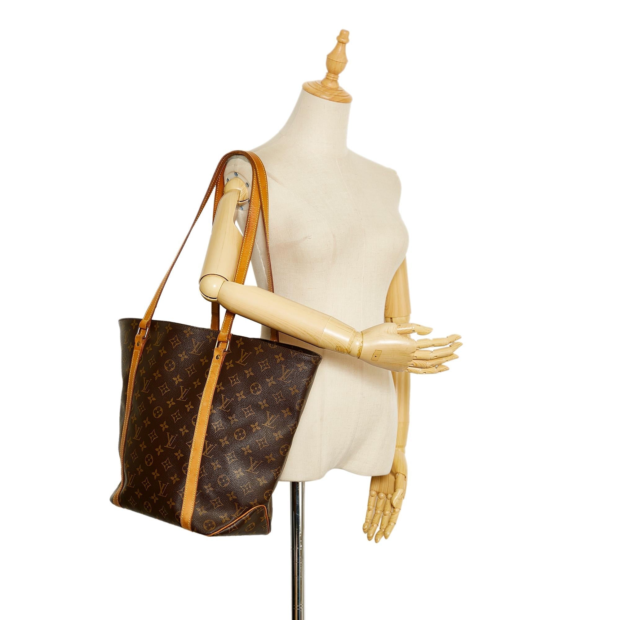Louis Vuitton Monogram Sac Shopping PM (SHG-37124)