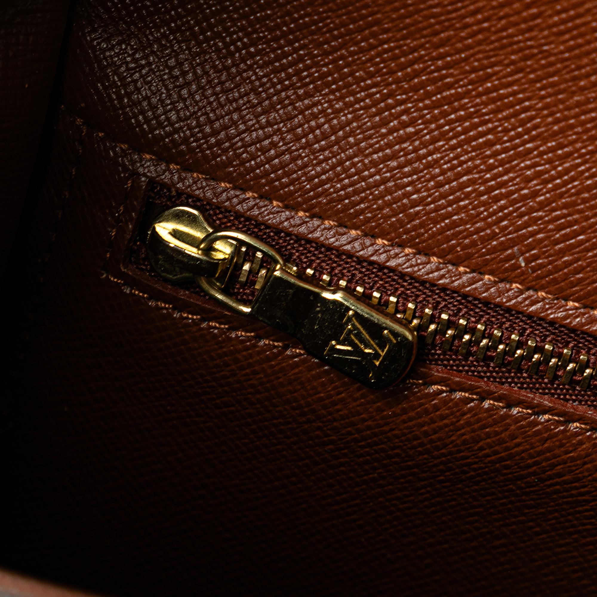 Louis Vuitton Monogram Saint Cloud GM (SHG-rktwc0)