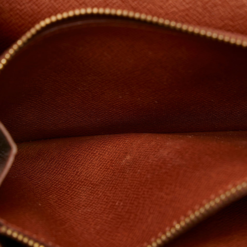 Louis Vuitton Monogram Sarah Long Wallet (SHG-4XGsbf)