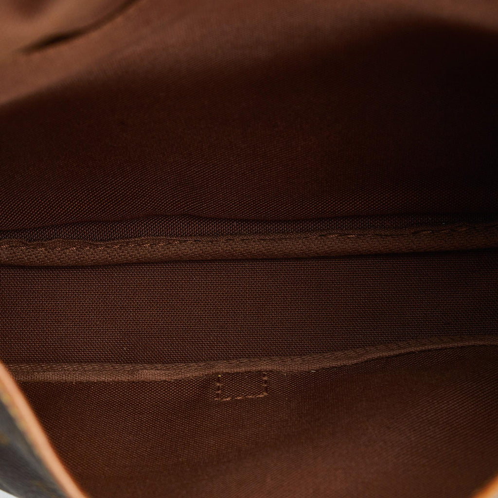 Louis Vuitton Monogram Saumur 25 (SHG-hLwjCx)