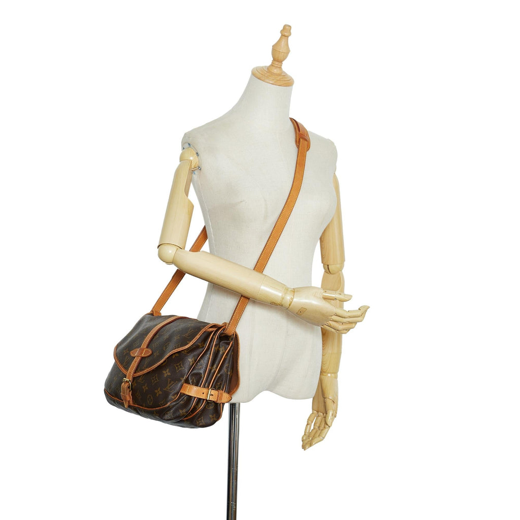 Louis Vuitton Monogram Saumur 25 (SHG-hLwjCx)