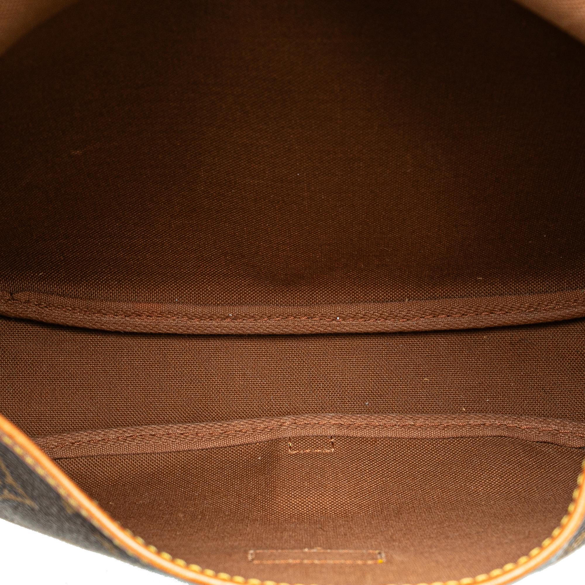 Louis Vuitton Monogram Saumur 25
