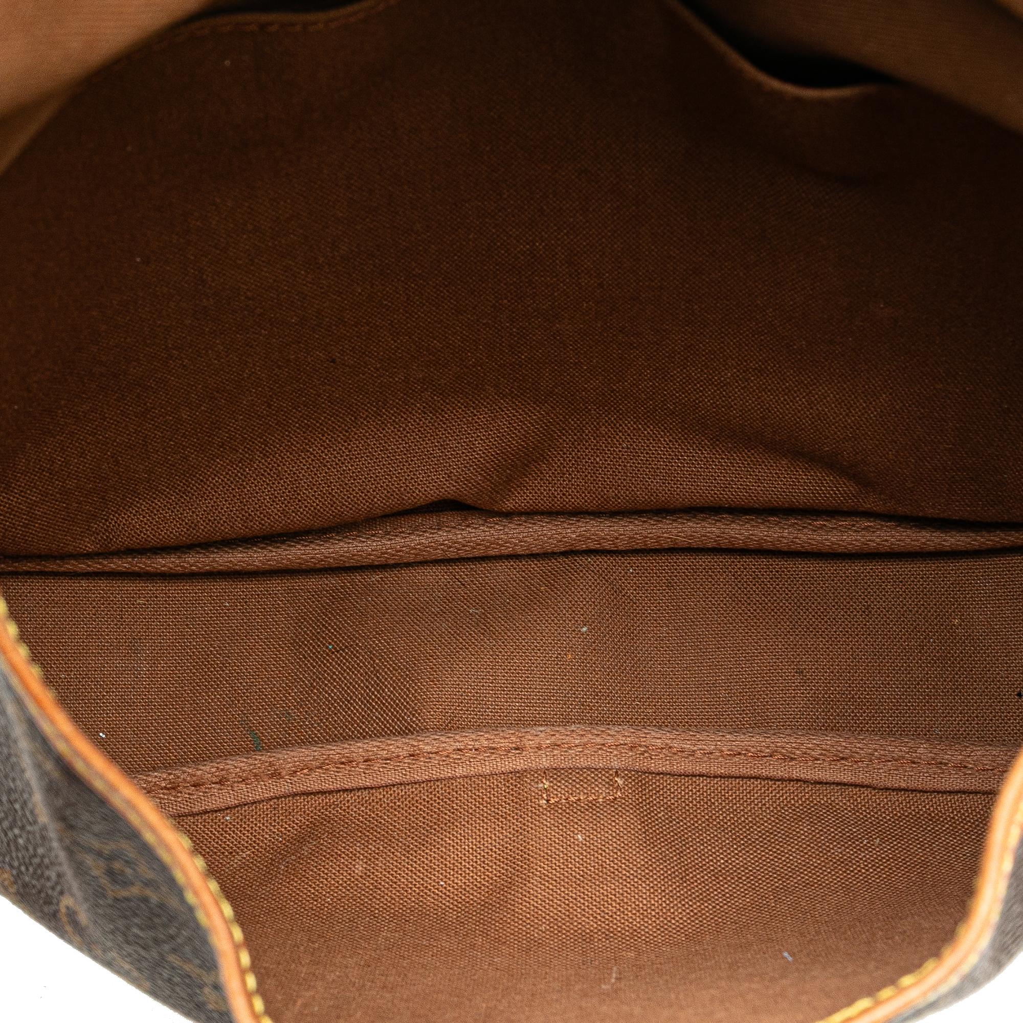Louis Vuitton Monogram Saumur 25
