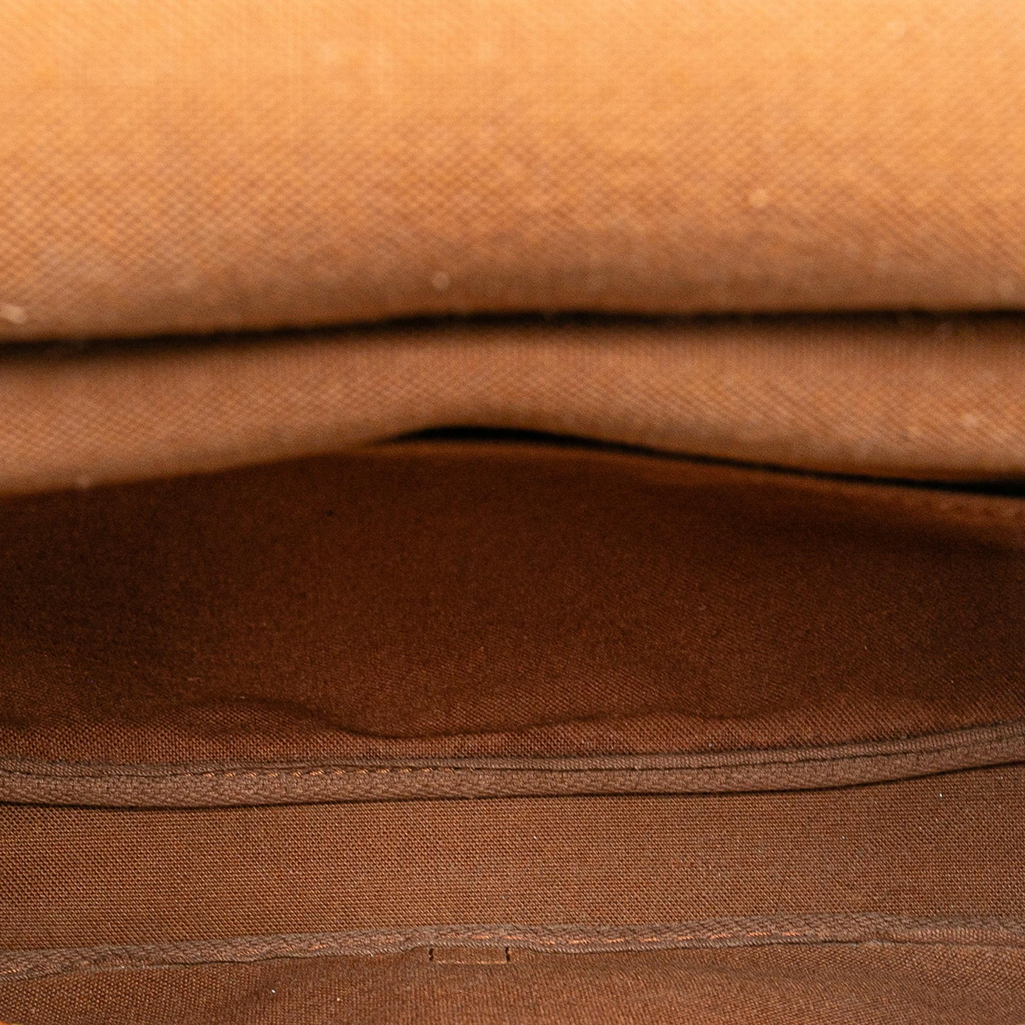 Louis Vuitton Monogram Saumur 25