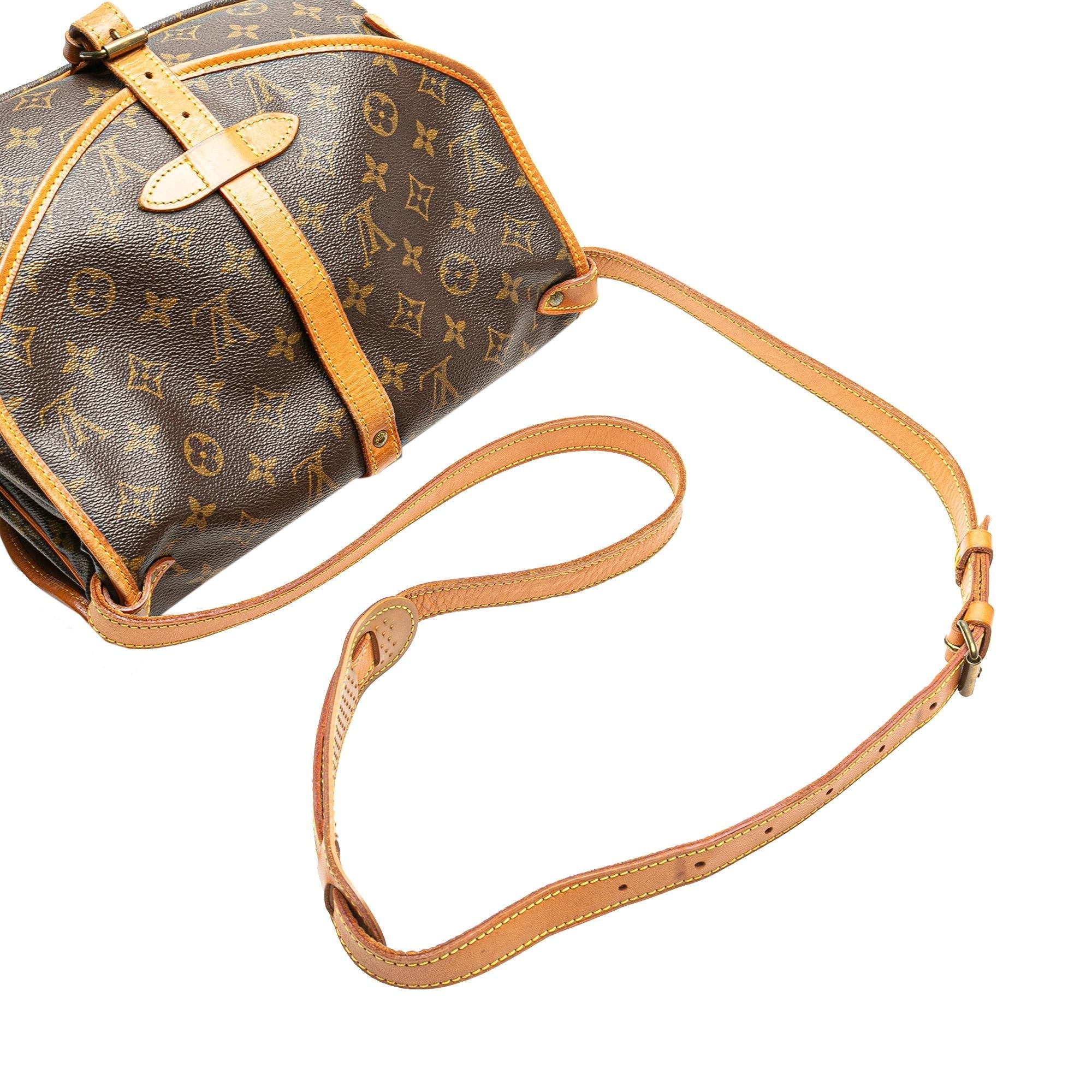 Louis Vuitton Monogram Saumur 25