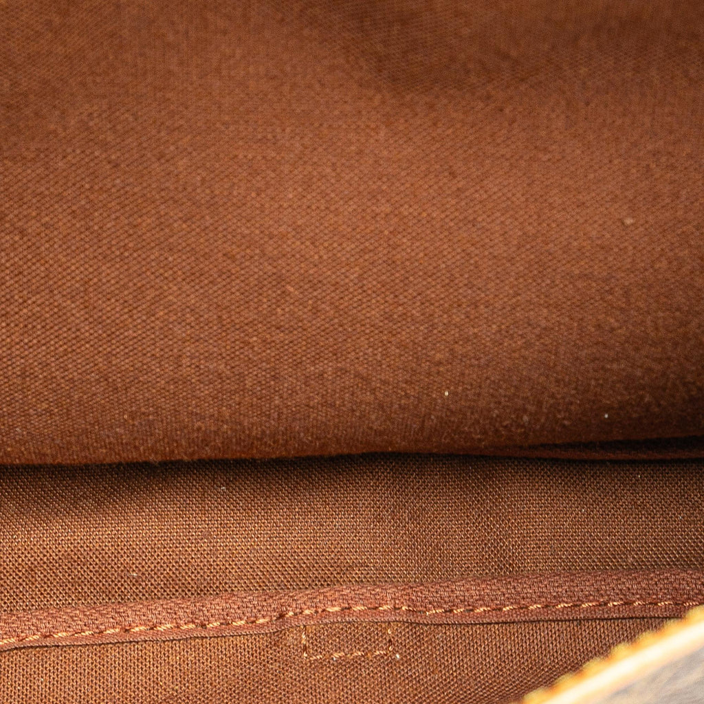 Louis Vuitton Monogram Saumur 25