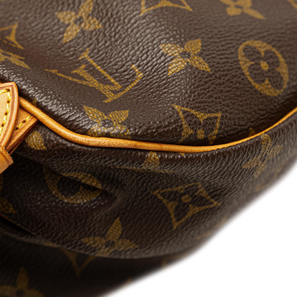 Louis Vuitton Monogram Saumur 25
