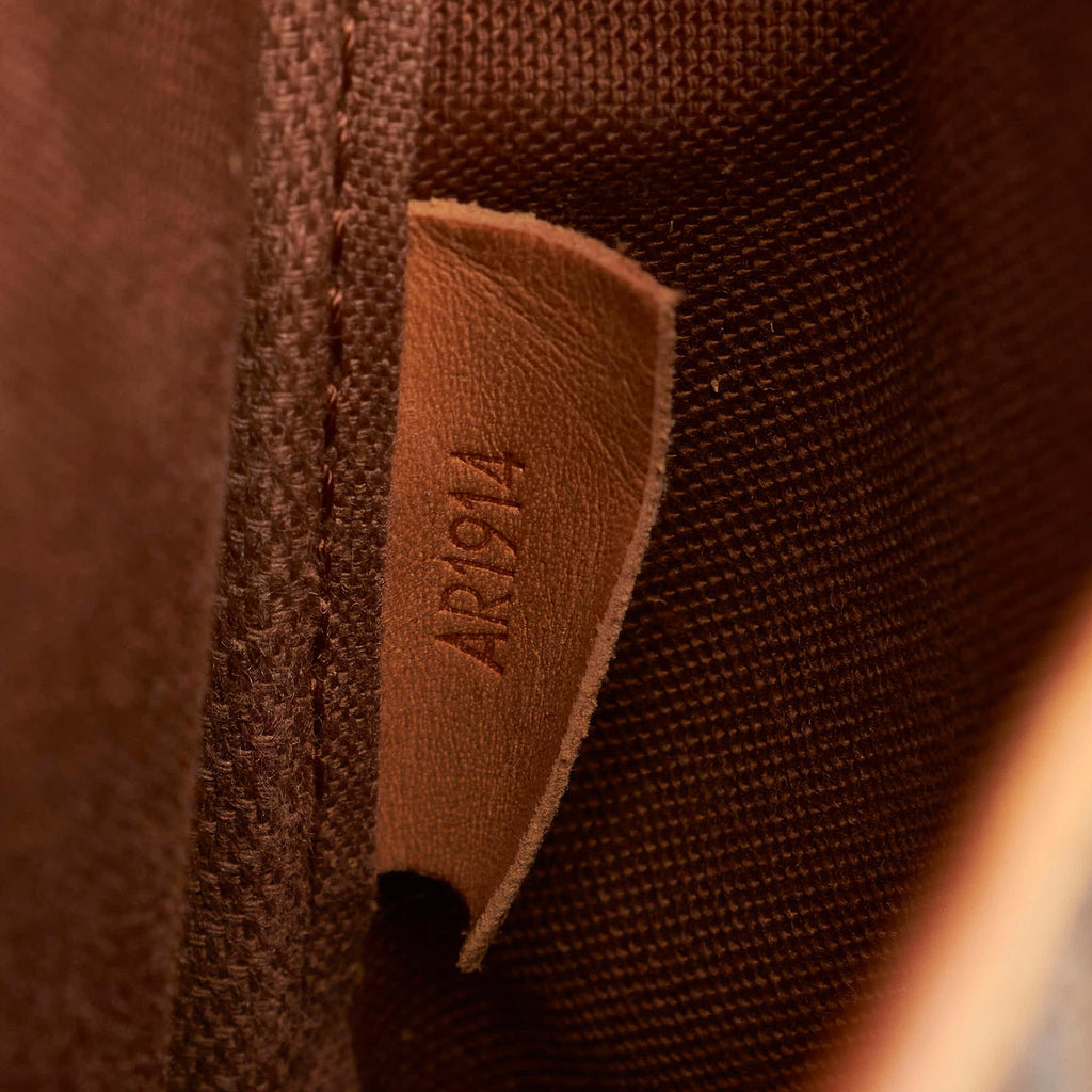 Louis Vuitton Monogram Saumur 30 (SHG-30361)