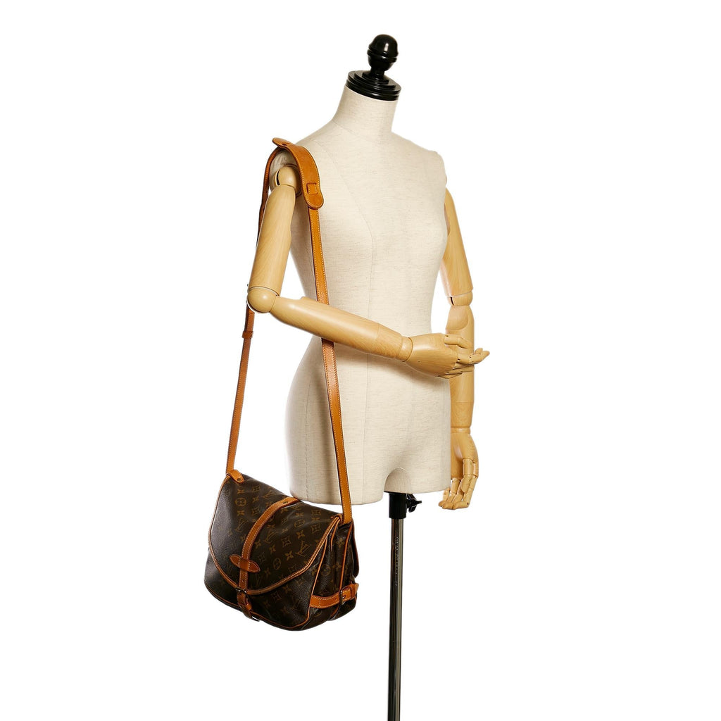 Louis Vuitton Monogram Saumur 30 (SHG-34272)