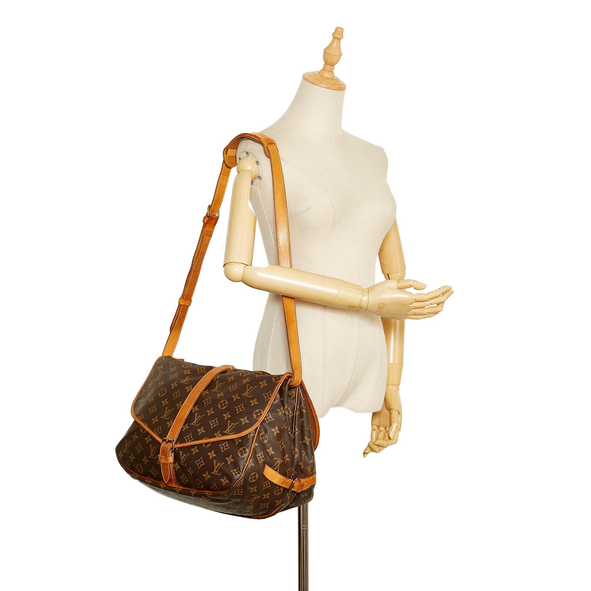 Louis Vuitton Monogram Saumur 30 (SHG-37546)