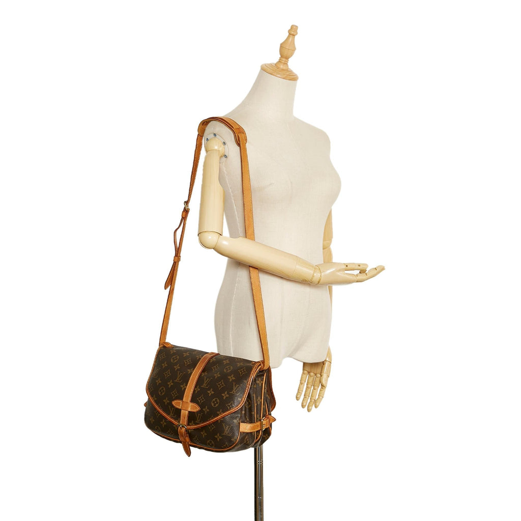 Louis Vuitton Monogram Saumur 30 (SHG-aTnHDs)