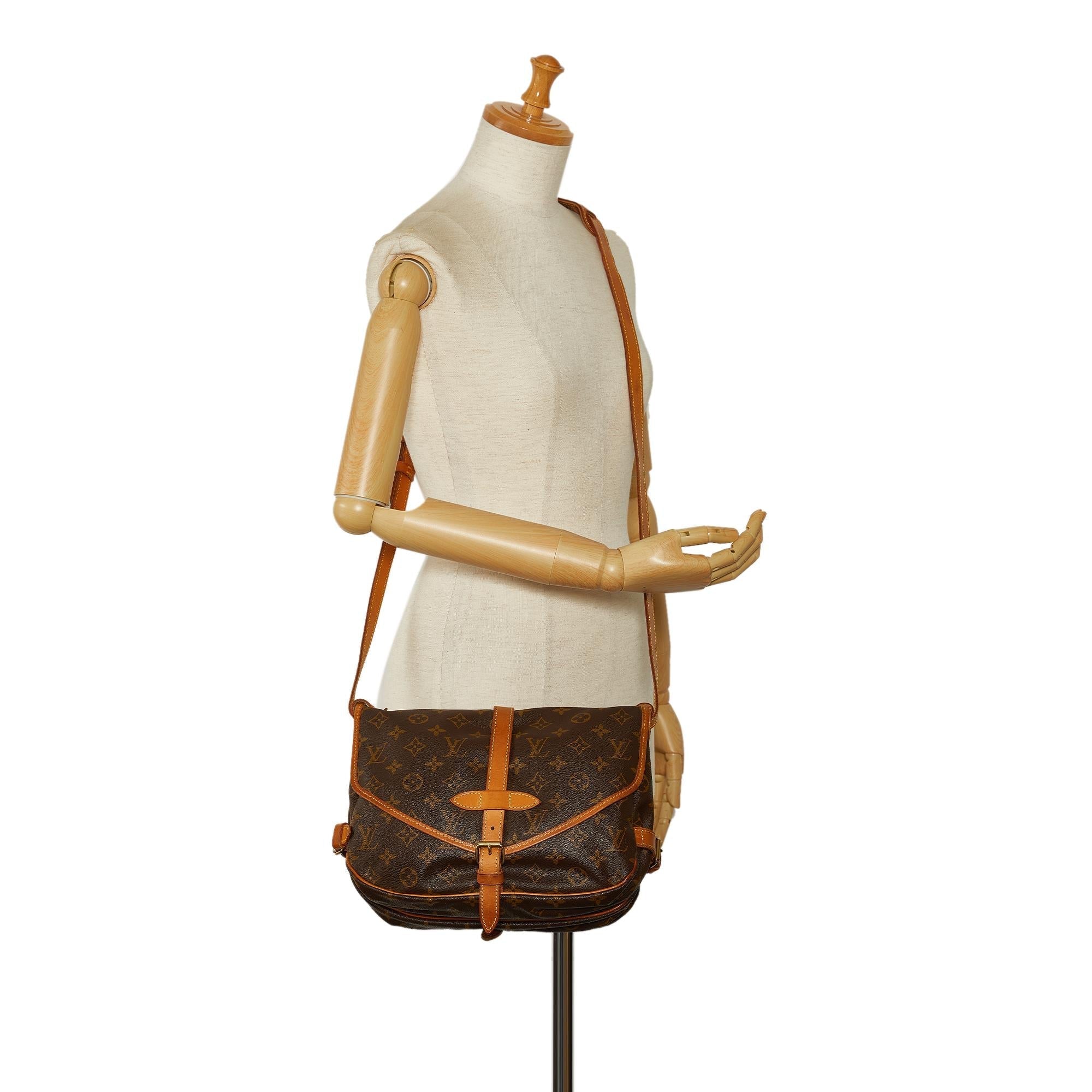 Louis Vuitton Monogram Saumur 30 (SHG-uVePnh)