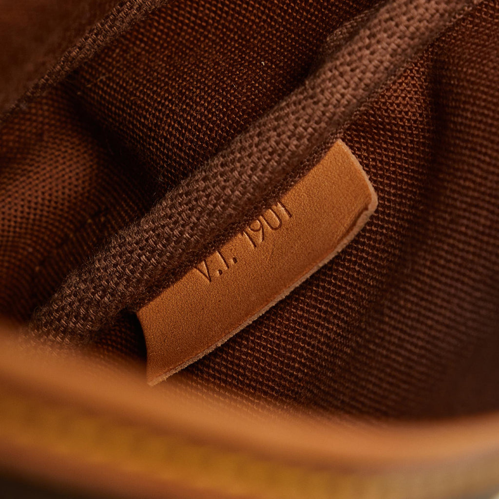 Louis Vuitton Monogram Saumur 30 (SHG-y7QLdJ)