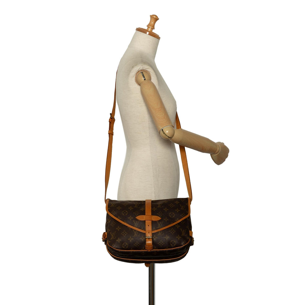 Louis Vuitton Monogram Saumur 30 (SHG-ohzaol)