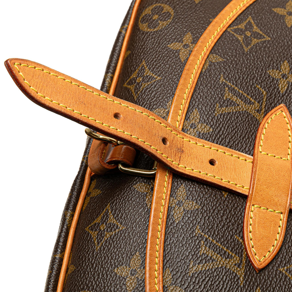 Louis Vuitton Monogram Saumur 30 (SHG-FmDHay)