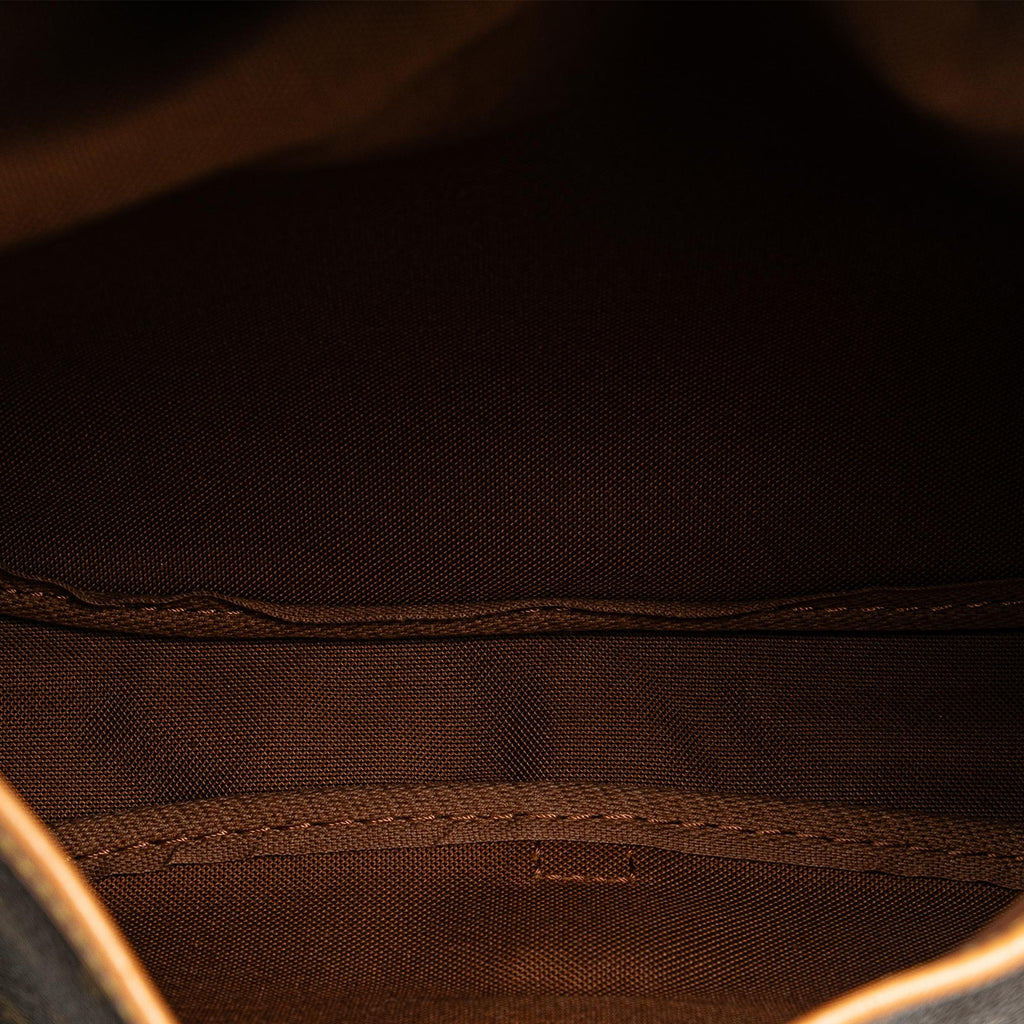 Louis Vuitton Monogram Saumur 30 (SHG-FmDHay)
