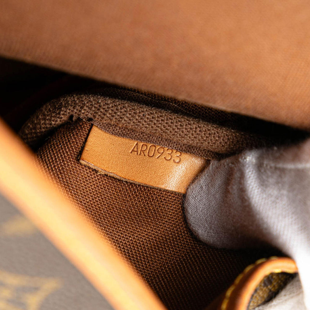 Louis Vuitton Monogram Saumur 30